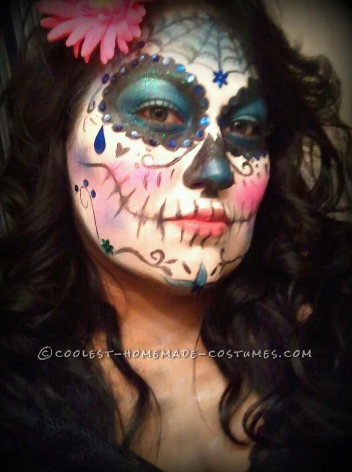 Very Cool Last-Minute Dia de los Muertos Makeup