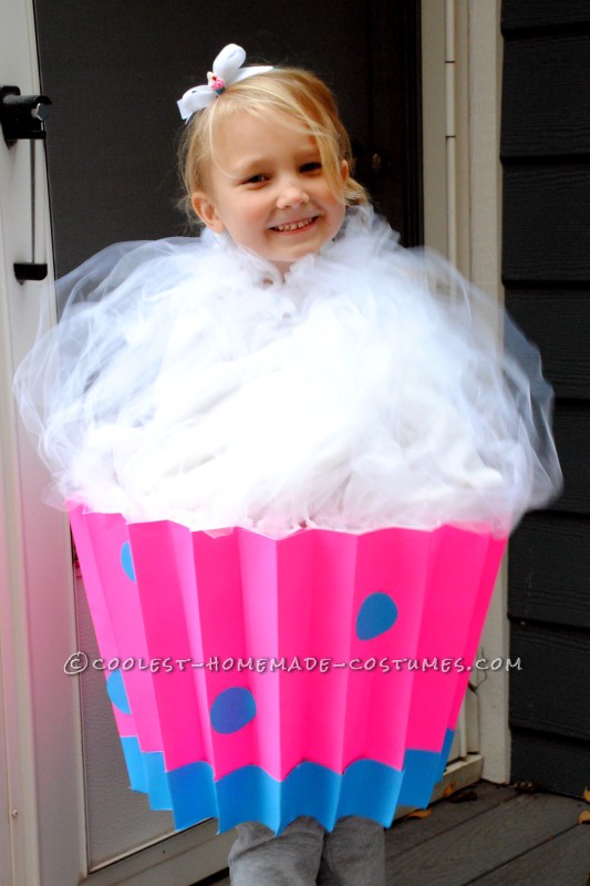 Cute Last-Minute Cupcake Costume