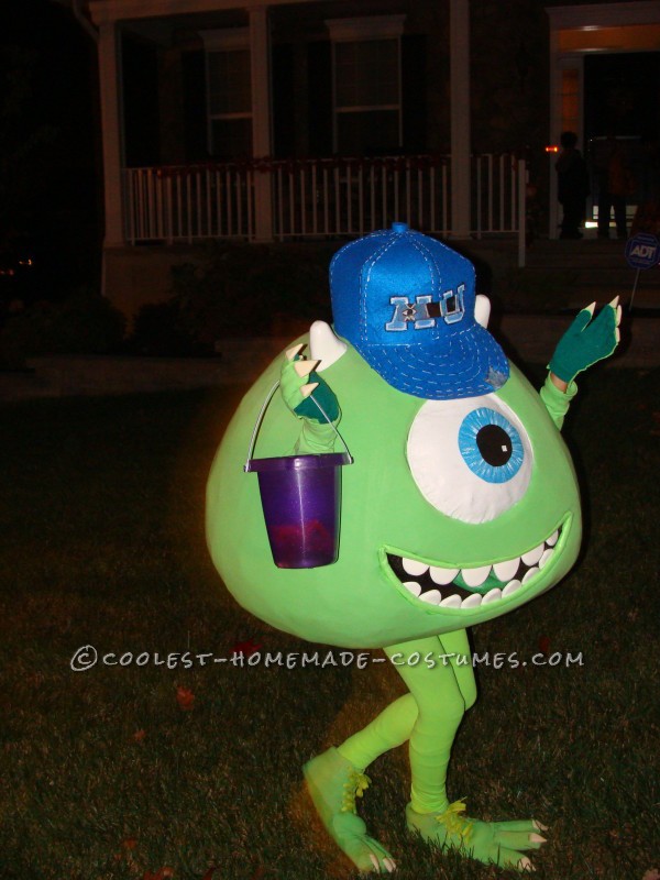 Cool Homemade Mike Wazowski Costume with Little Sister Boo