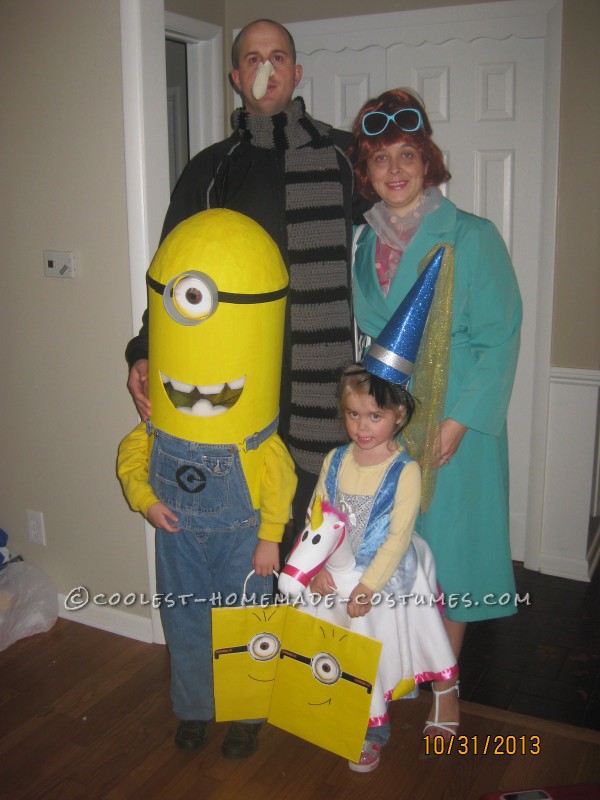 Coolest Despicable Me Family Costume