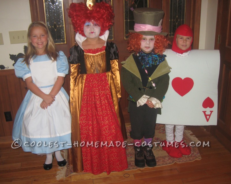 Coolest Quadruplet Alice in Wonderland Costumes