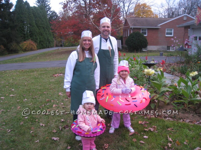 Coolest Homemade Doughnut Family Costume