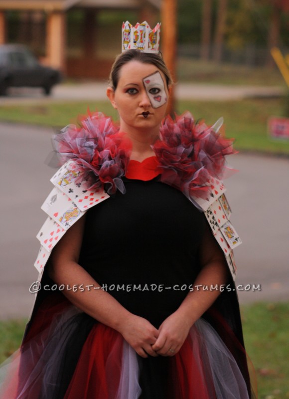 40 Impressive Diy Queen Of Hearts And Red Queen Costumes