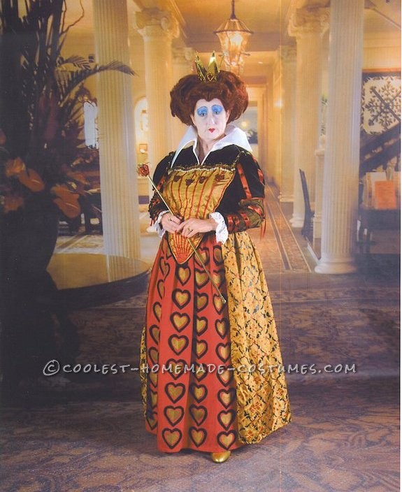 40 Impressive Diy Queen Of Hearts And Red Queen Costumes