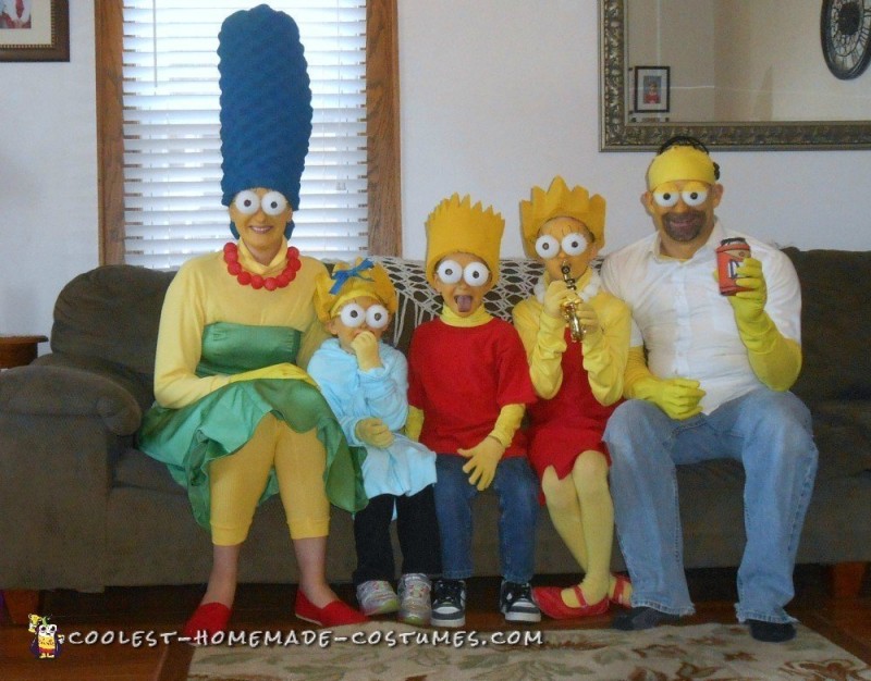 23 Awesome Blue-Haired Marge Simpson Costume Ideas