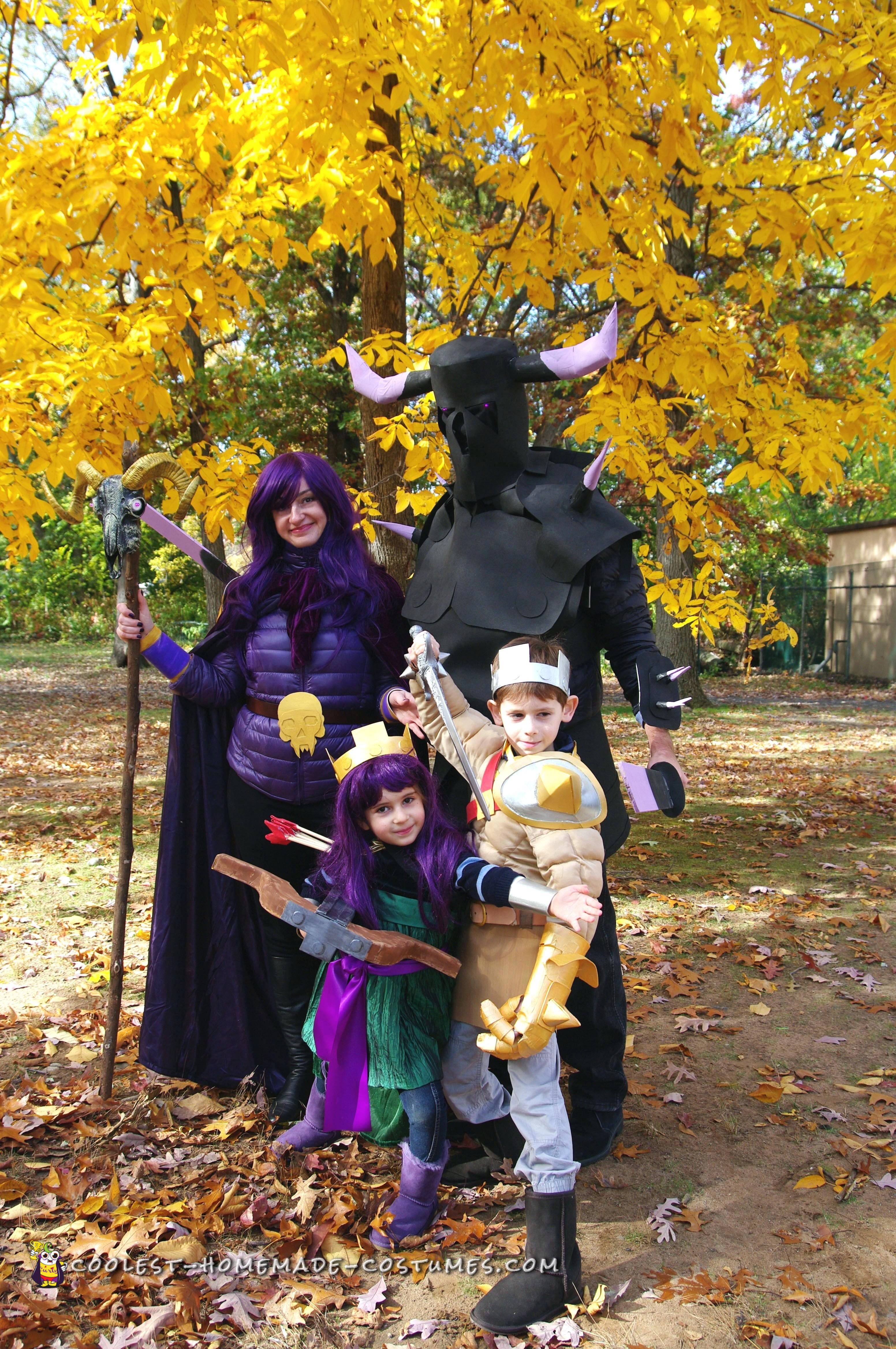 3104px x 4672px - Clash of the Clans Family Homemade Costumes