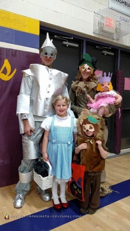 Coolest 40+ Homemade Wizard of Oz Couples and Groups Costumes