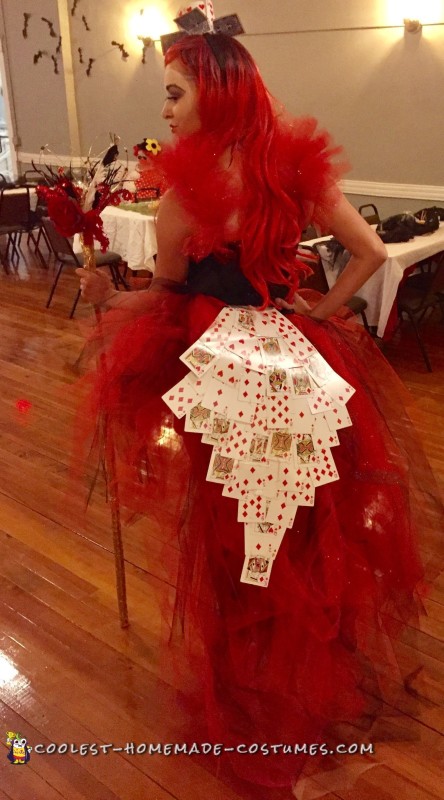 Fabulous DIY Queen of Hearts Costume for Halloween