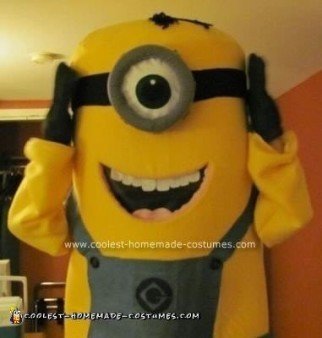 Coolest DIY Despicable Me Minon Halloween Costume