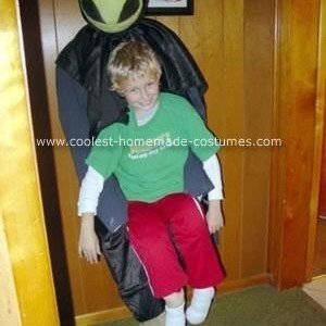 Coolest Homemade Alien Abduction Costume Ideas