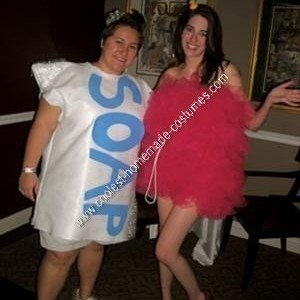 Easy and Cute Loofah and Bar of Soap Couple Costume