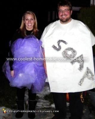 Coolest Soap and Loofah Couple Costume