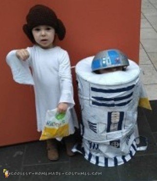 Easy Homemade R2D2 Costume for a Child