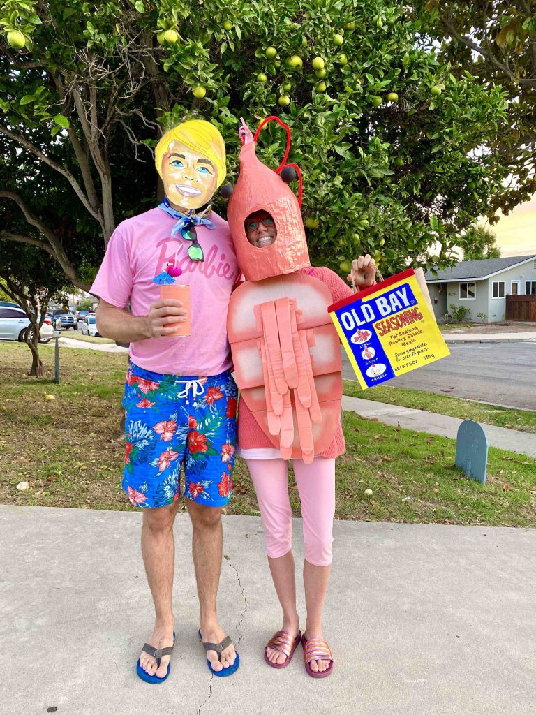 What a Clever DIY Wordplay Couple Costume Idea!