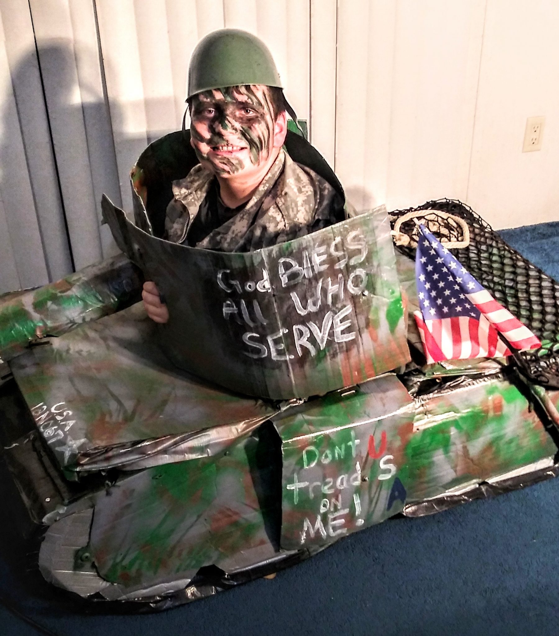 cool-homemade-tank-costume-for-a-boy