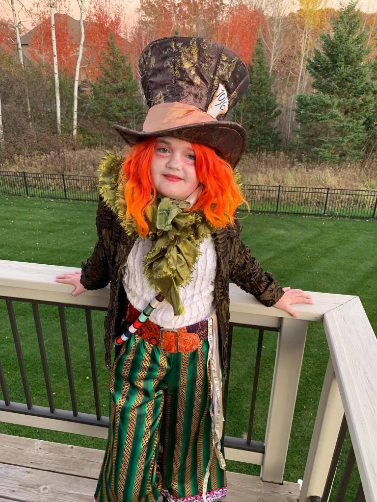 60+ Eccentrically Cool DIY Mad Hatter Costumes for Halloween